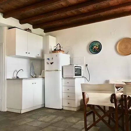 Traditional Cycladic House * Serifos Town