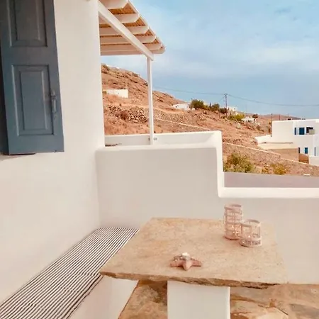 Traditional Cycladic House 아파트 *